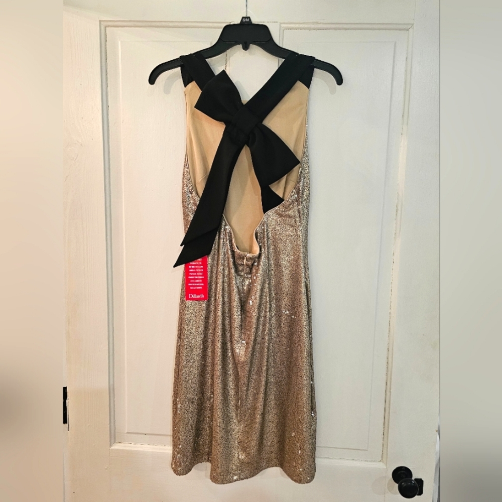 Badgley Mischka 6 Gold Cocktail Dress